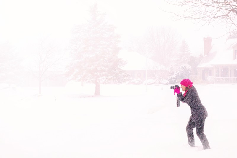 photographer snowstorm snow winter camera hobby 4k