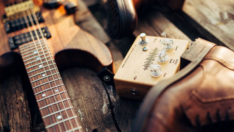 guitar, equipment, boots, wooden, 4k