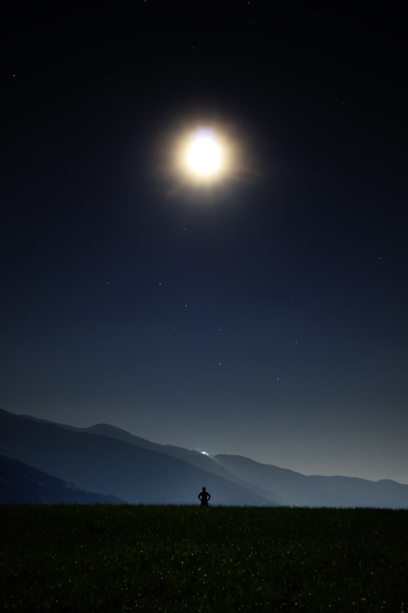 night star moon big bar human universe starry sky 4k