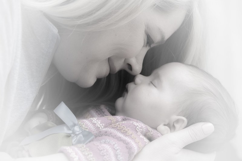 newborn baby mother adorable sweet portrait 4k
