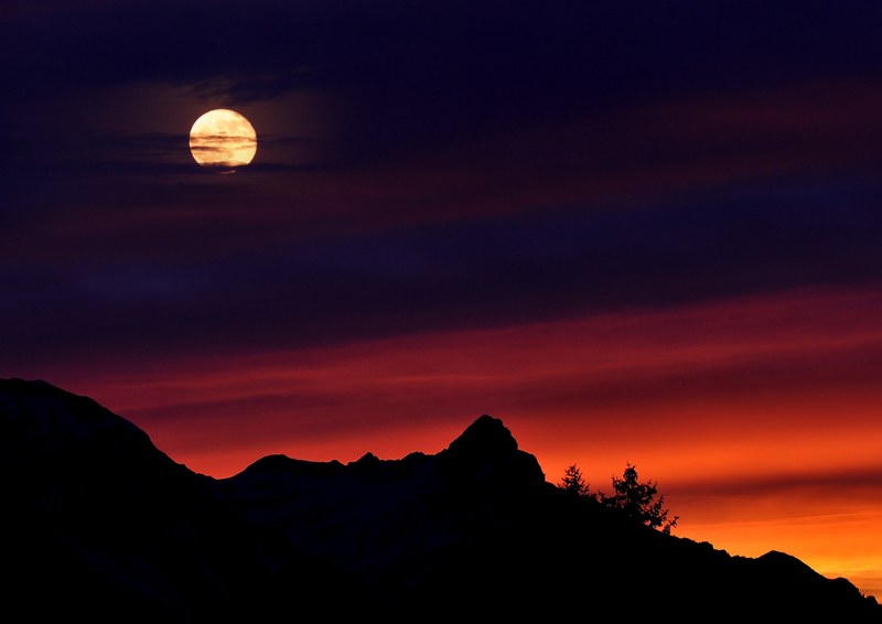 mountains mountain peaks sky sunrise moon lighting 4k