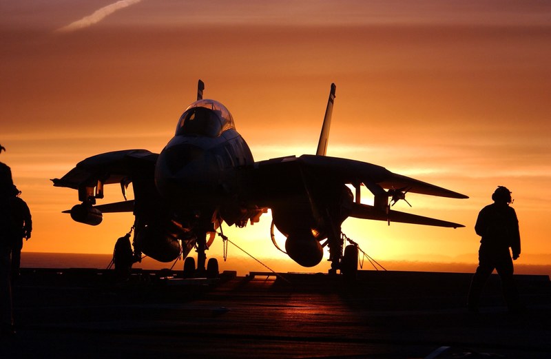 military jet fighter aircraft carrier sundown 4k