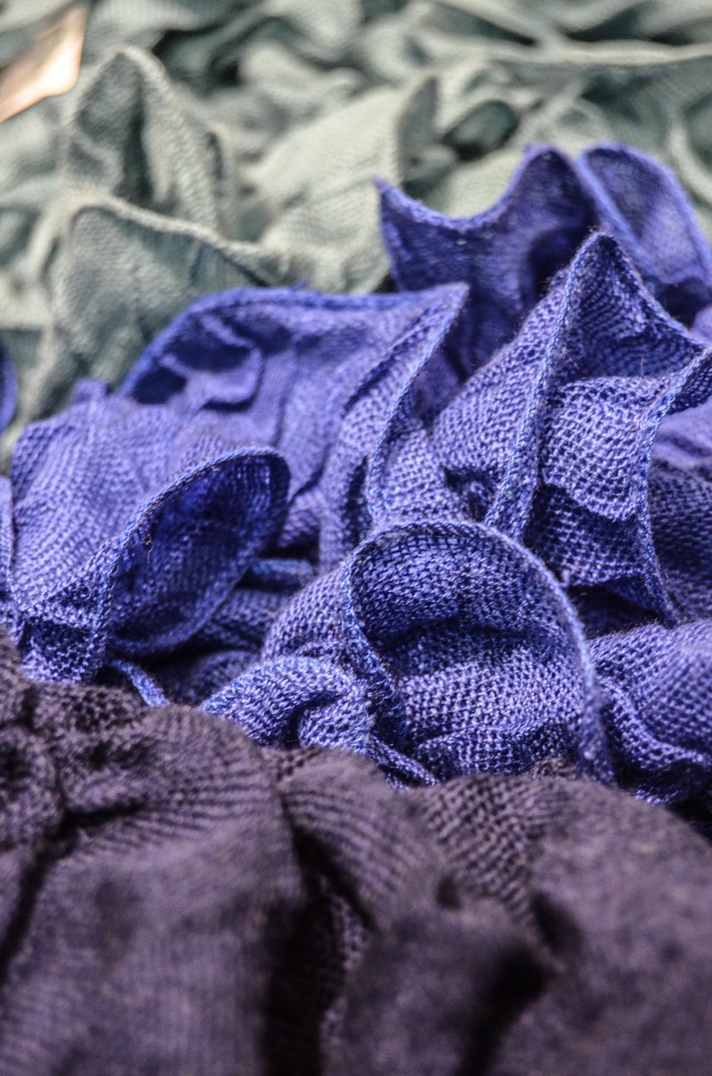 material web texture the background blue violet 4k