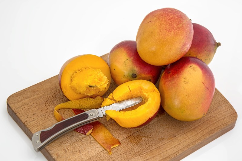 mango tropical fruit juicy sweet vitamin c healthy 4k