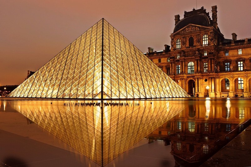 louvre pyramid paris architecture tourism 4k