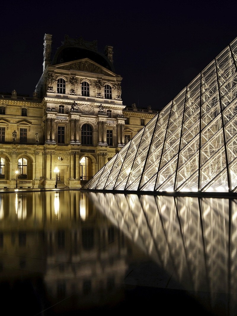 louvre paris pyramid architecture night shot 4k