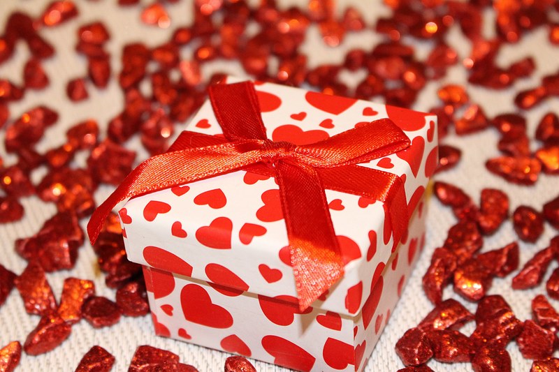 loop gift packaging decoration red 4k