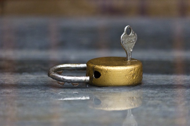lock rain drop after rain drops rain macro 4k