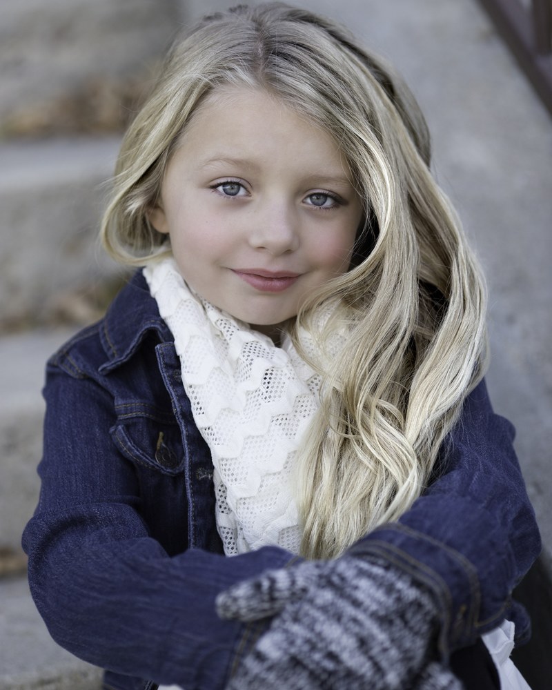 little girl blond winter cold child girl cute 4k