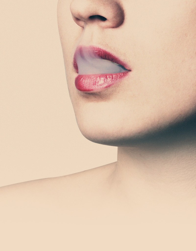 lips smoke female woman face beautiful cigarette 4k