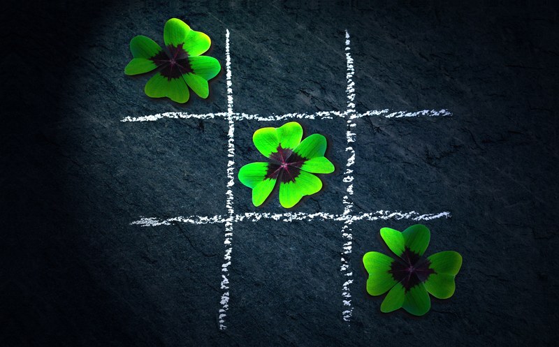 klee four leaf clover lucky clover tic tac toe 4k