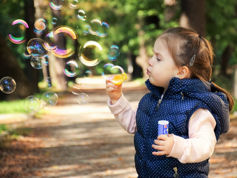 kid child happy fun happiness children girl joy 4k