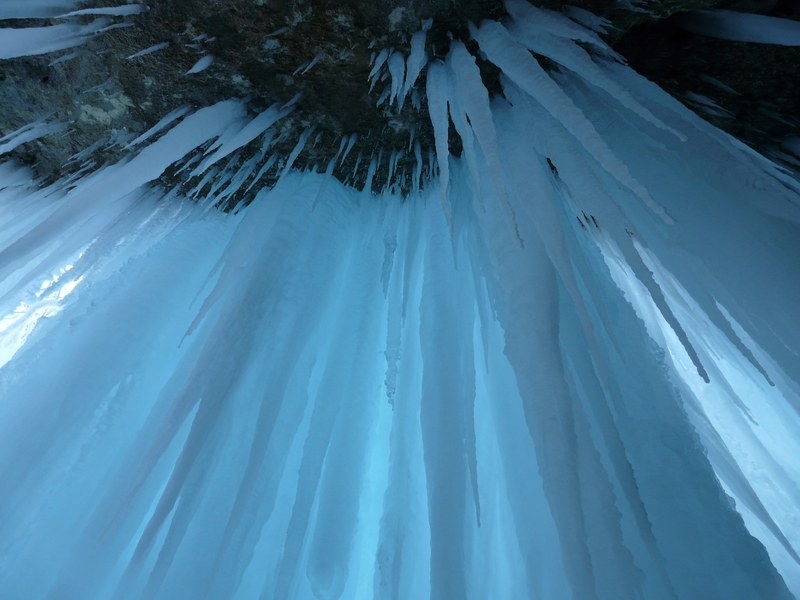 ice curtain icicle ice formations cave cold 4k