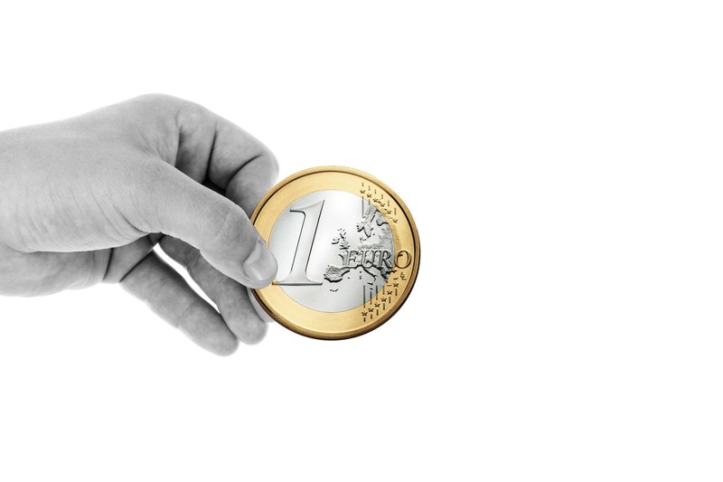 hand keep finger euro coin money currency 4k