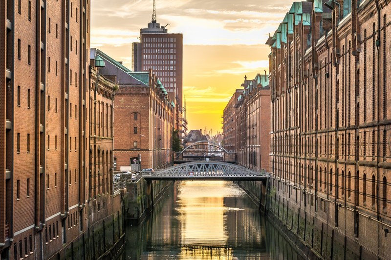 hamburg speicherstadt water homes germany 4k