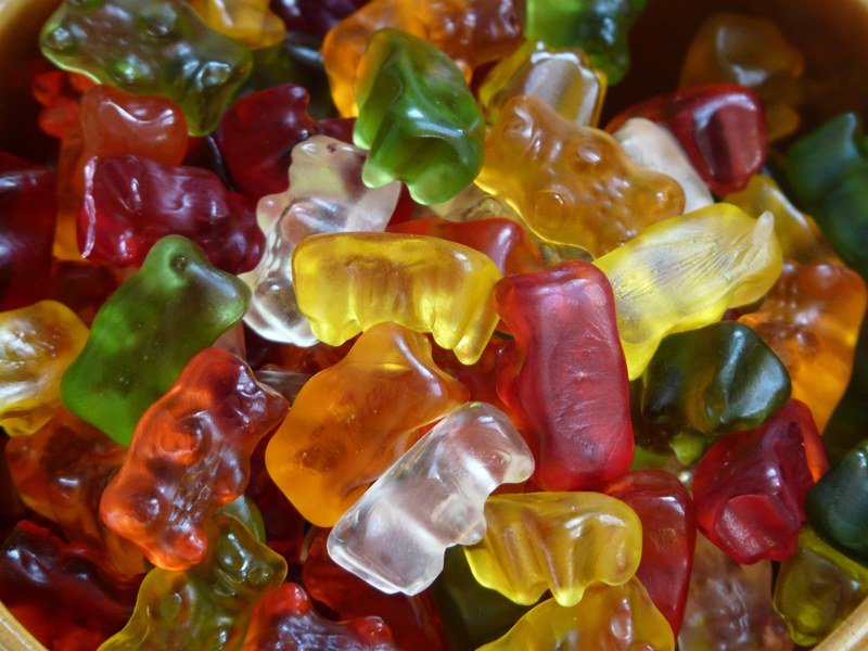 gummi bears fruit gums bear sweetness colorful 4k