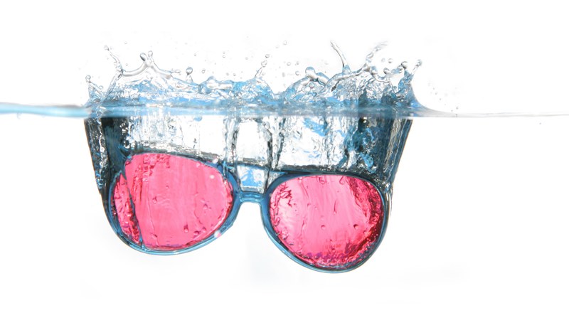 glasses water spray water surface diving blow 4k