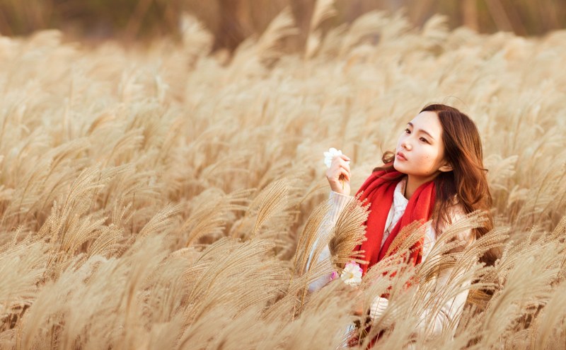 girls girl with a red scarf reeds girl beauty reed 4k