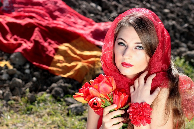 girl about red blue eyes tulips seductive 4k