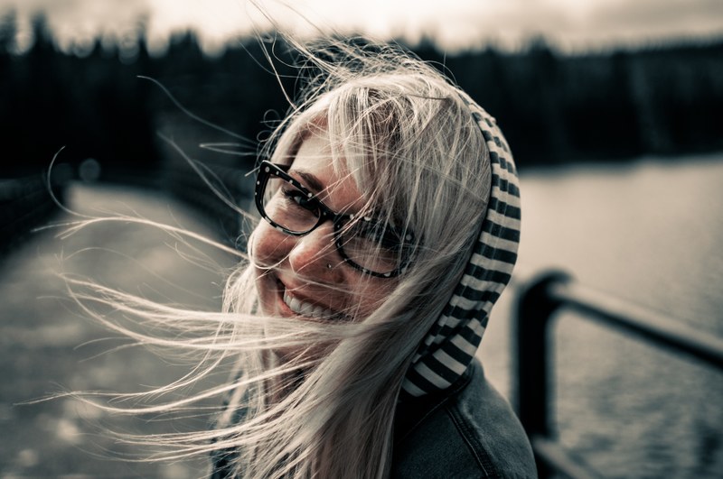 girl smiling female woman young attractive 4k