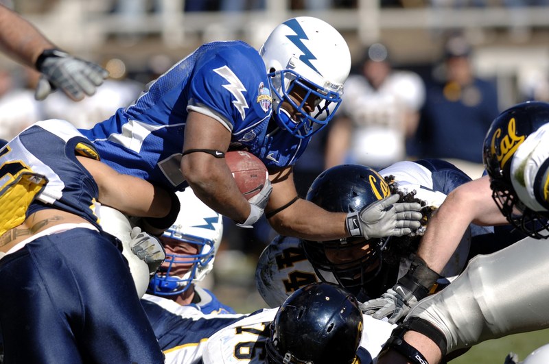 football runner ball fight american runner 4k