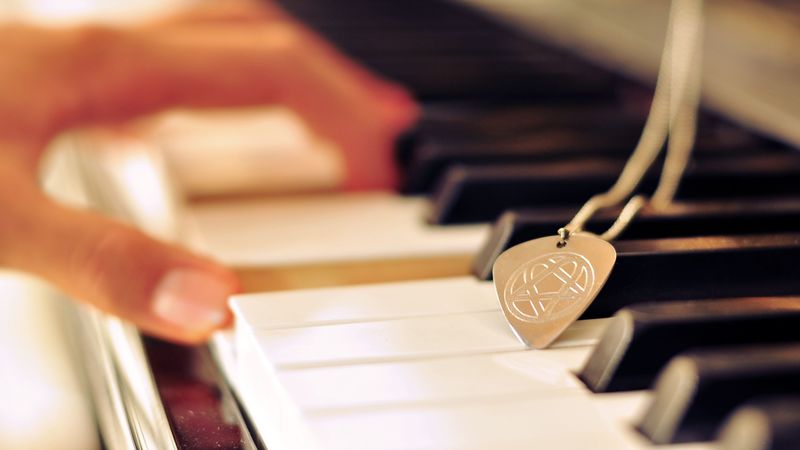 piano, keys, hands, music, mediator, 4k