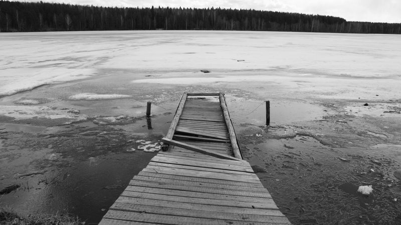 ice, bridge, boards, break, cold, pier, lake, black-and-white, 4k