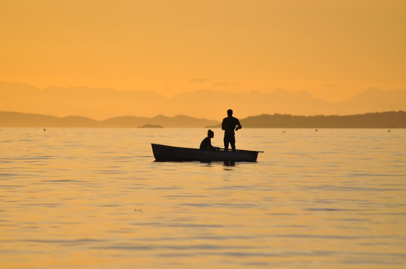 fishing sunset british columbia catching fish 4k