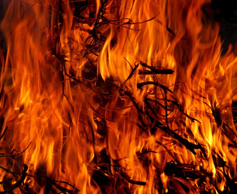 fire easter easter fire flame embers blaze 4k