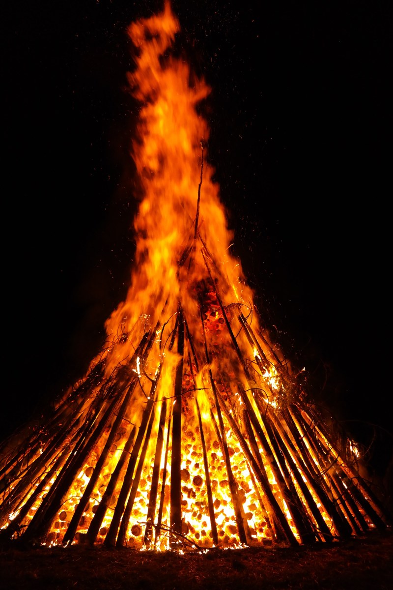 fire flame embers glow hot heat burn midsummer 4k