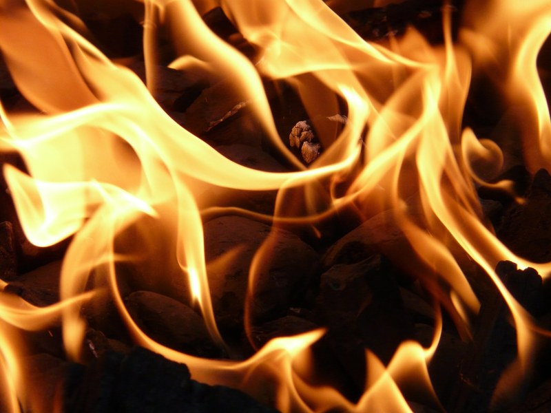fire flame barbecue charcoal carbon hot burn 4k