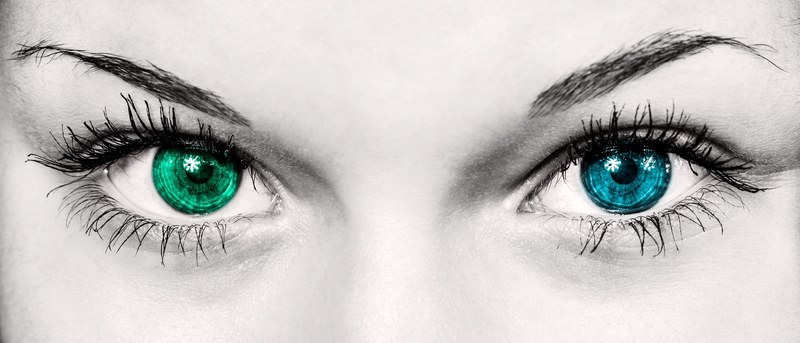 eyes woman fashion beautiful iris pupils look 4k
