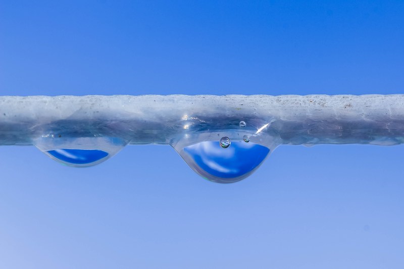 drop of water beaded raindrop drip wet 4k