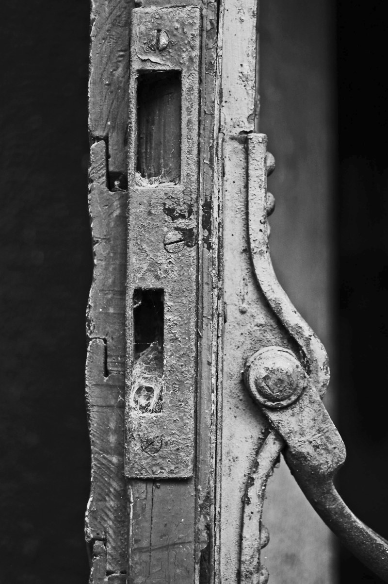 door pforphoto urban exploration leave forget 4k