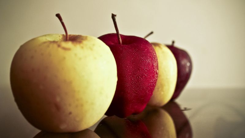 apples, mirror, reflection, drops, 4k
