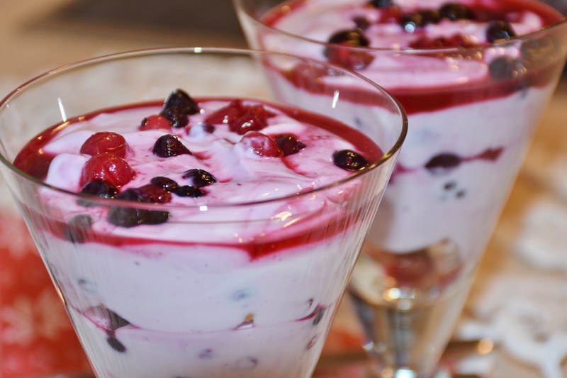 dessert glass sweet sweet dish quark berries 4k