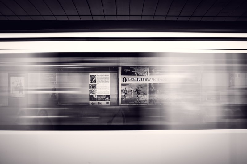 departure platform subway station platform 4k