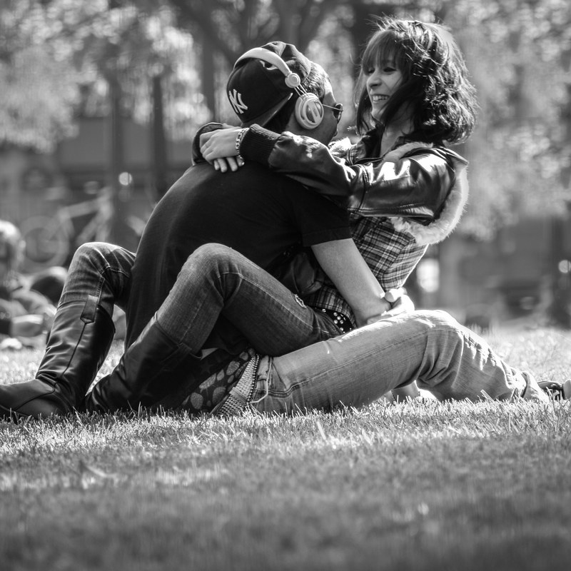 couple youth in love paris park young couple 4k