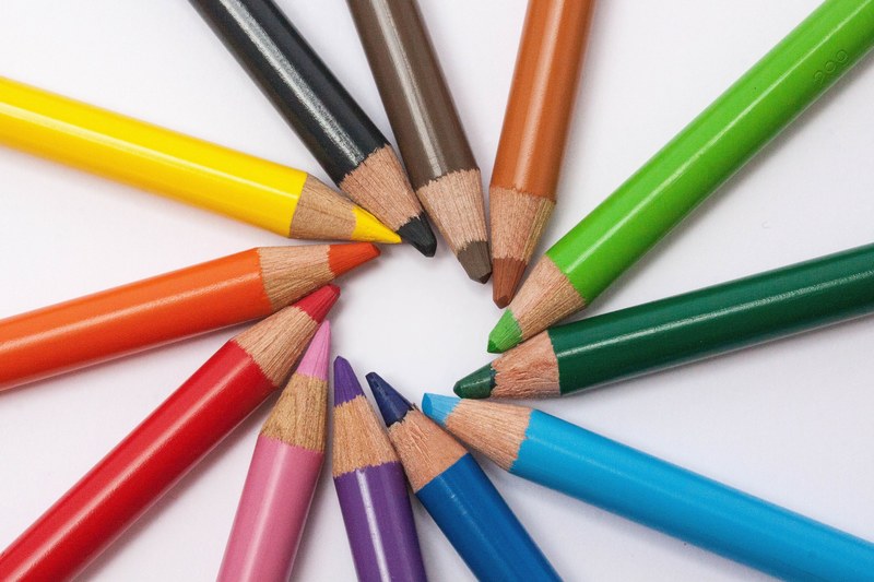 colored pencils colour pencils star color circle 4k