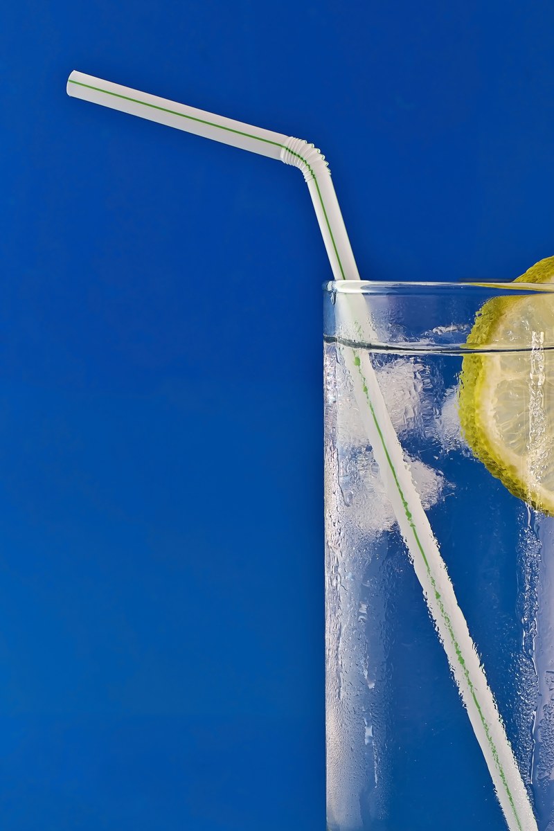cocktail drink glass alcohol beverage bar liquor 4k