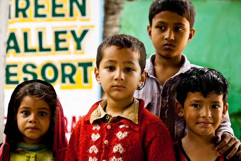 children girl boy man india nepal himalaya 4k