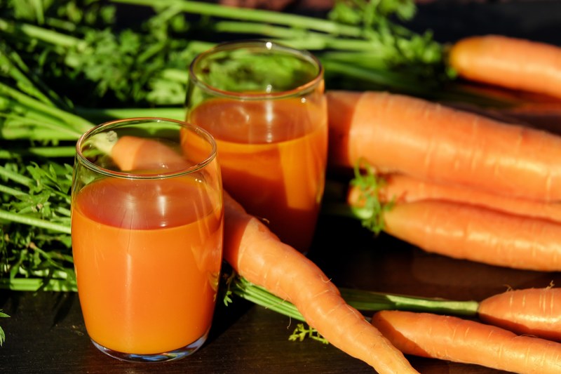 carrot juice juice carrots vegetable juice vitamins 4k