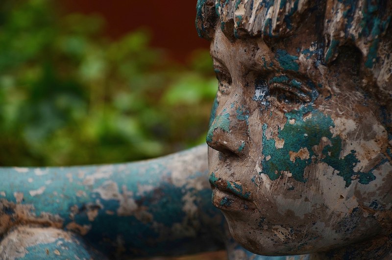 boy face profile figure bronze statue man 4k