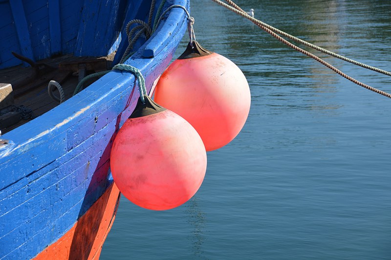 boat starboard wharf sea marine buoys colors 4k