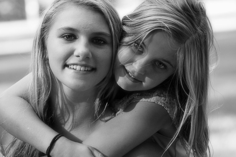 best friends girls friendship sisters young 4k