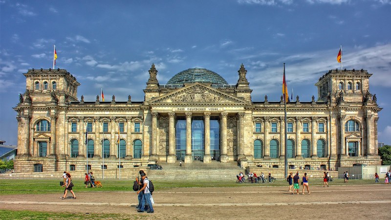 berlin reichstag government glass dome building 4k