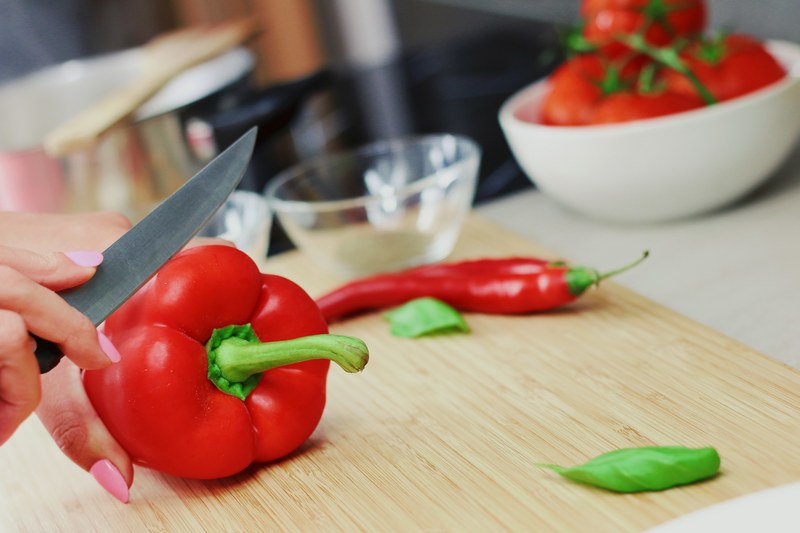 bell pepper capsicum red sweet pepper cutting 4k