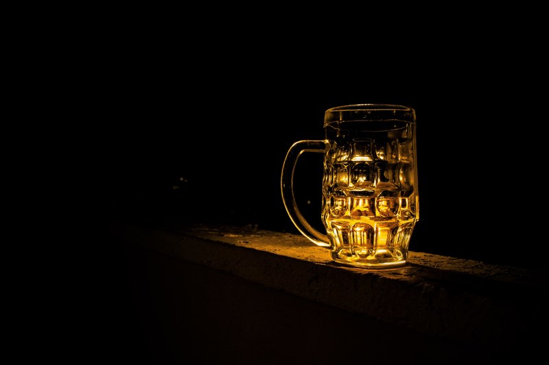 beer a pint cup alcohol 4k