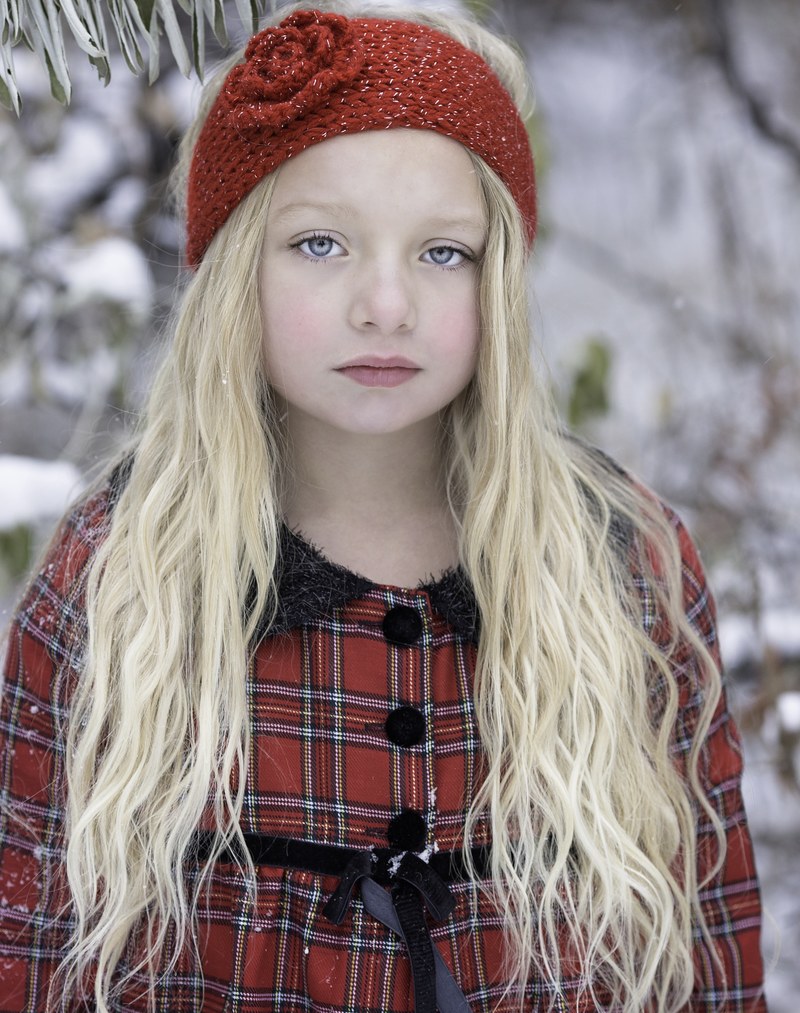 beautiful girl snow winter wonderland cold fashion 4k