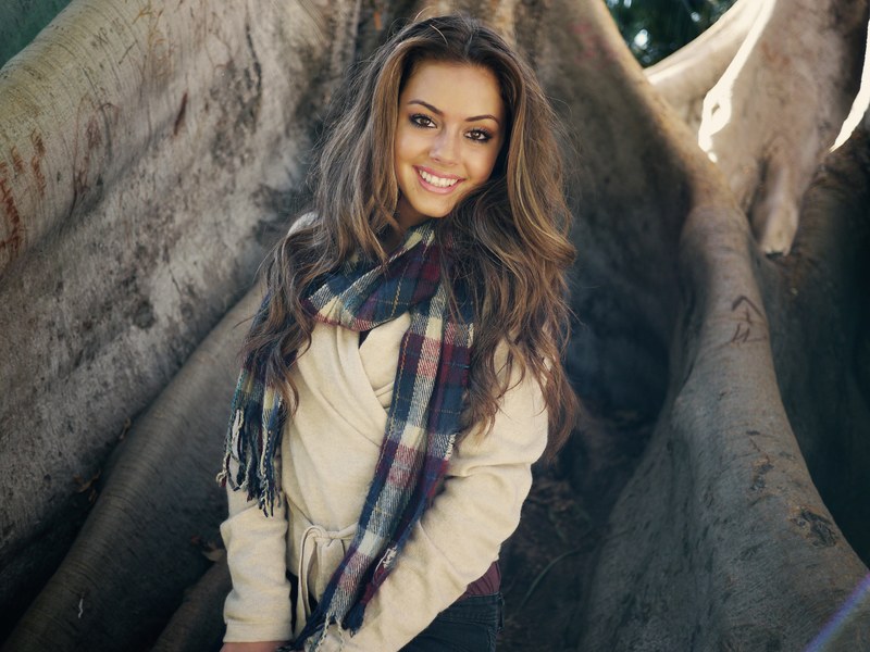 beautiful smile girl woman happy young portrait 4k